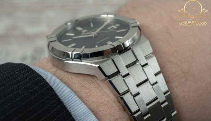 Stainless Steel Back là gì ? Giá đồng hồ Stainless Steel Back là bao nhiêu